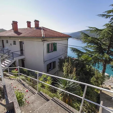 Apartment In Rabac 16925 Apartamento Rabac